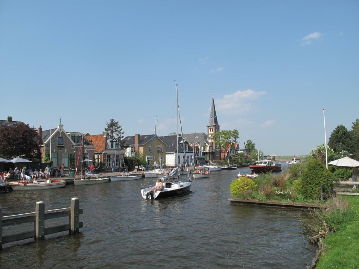 Vila De Rakken Woudsend Exteriér fotografie